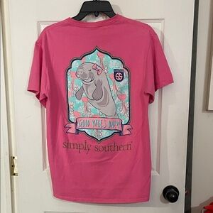 Simply Southern Pink Tee with Manatee Design "Good Vibes Only". Size M